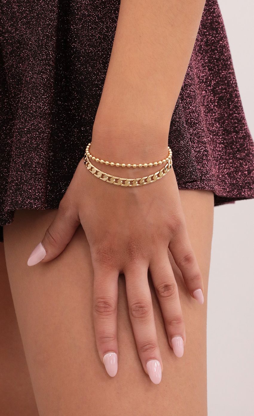 Picture Lauren Dainty Bracelet Set in Gold. Source: https://media-img.lucyinthesky.com/data/Jan21_2/850xAUTO/1V9A1658_COPY.JPG