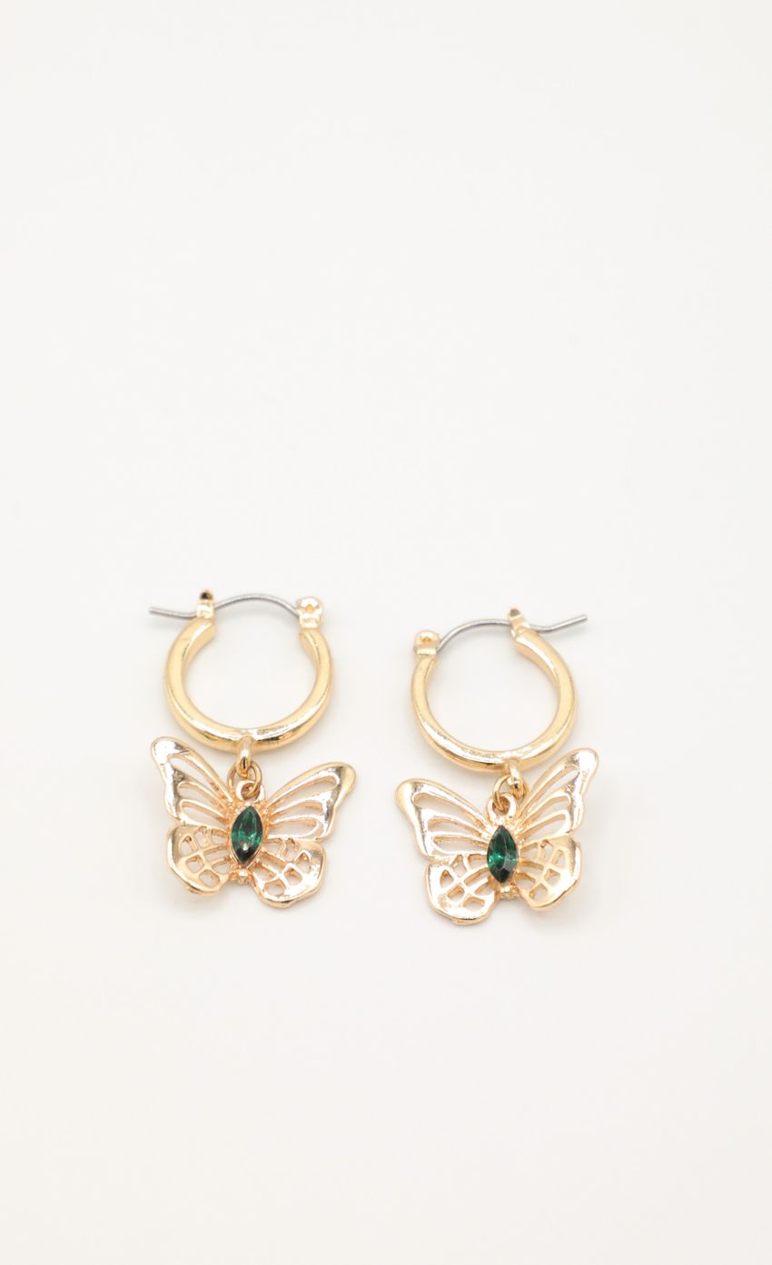 Picture Make My Heart Flutter Earring Set in Gold. Source: https://media-img.lucyinthesky.com/data/Jan22_1/850xAUTO/1J7A8617.JPG