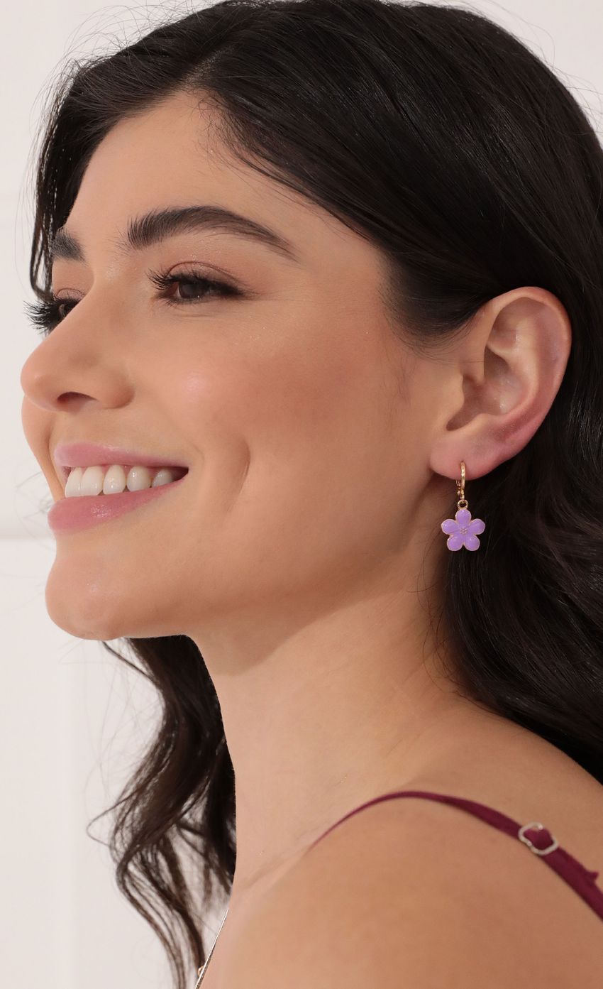 Picture Aloha Flower Earring Set In Purple. Source: https://media-img.lucyinthesky.com/data/Jan22_1/850xAUTO/1V9A5490.JPG