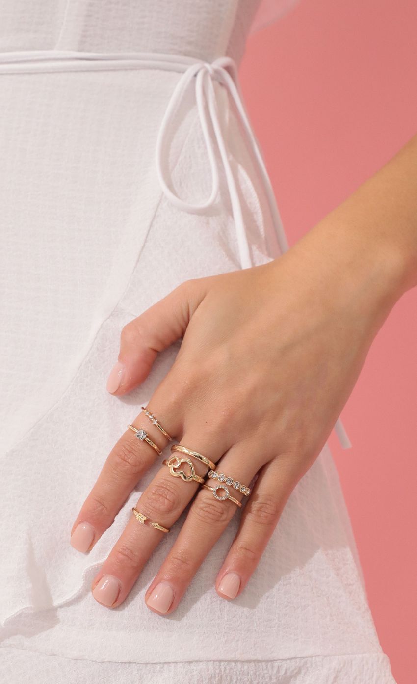 Picture Be Mine Ring Set in Gold. Source: https://media-img.lucyinthesky.com/data/Jan22_2/850xAUTO/1V9A08012.JPG