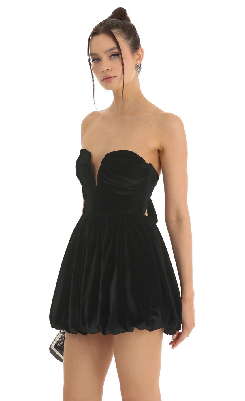 Picture Velvet Strapless Bubble Dress in Black. Source: https://media-img.lucyinthesky.com/data/Jan23/850xAUTO/71ed0f5a-ce66-4c46-995b-625bf32e609e.jpg