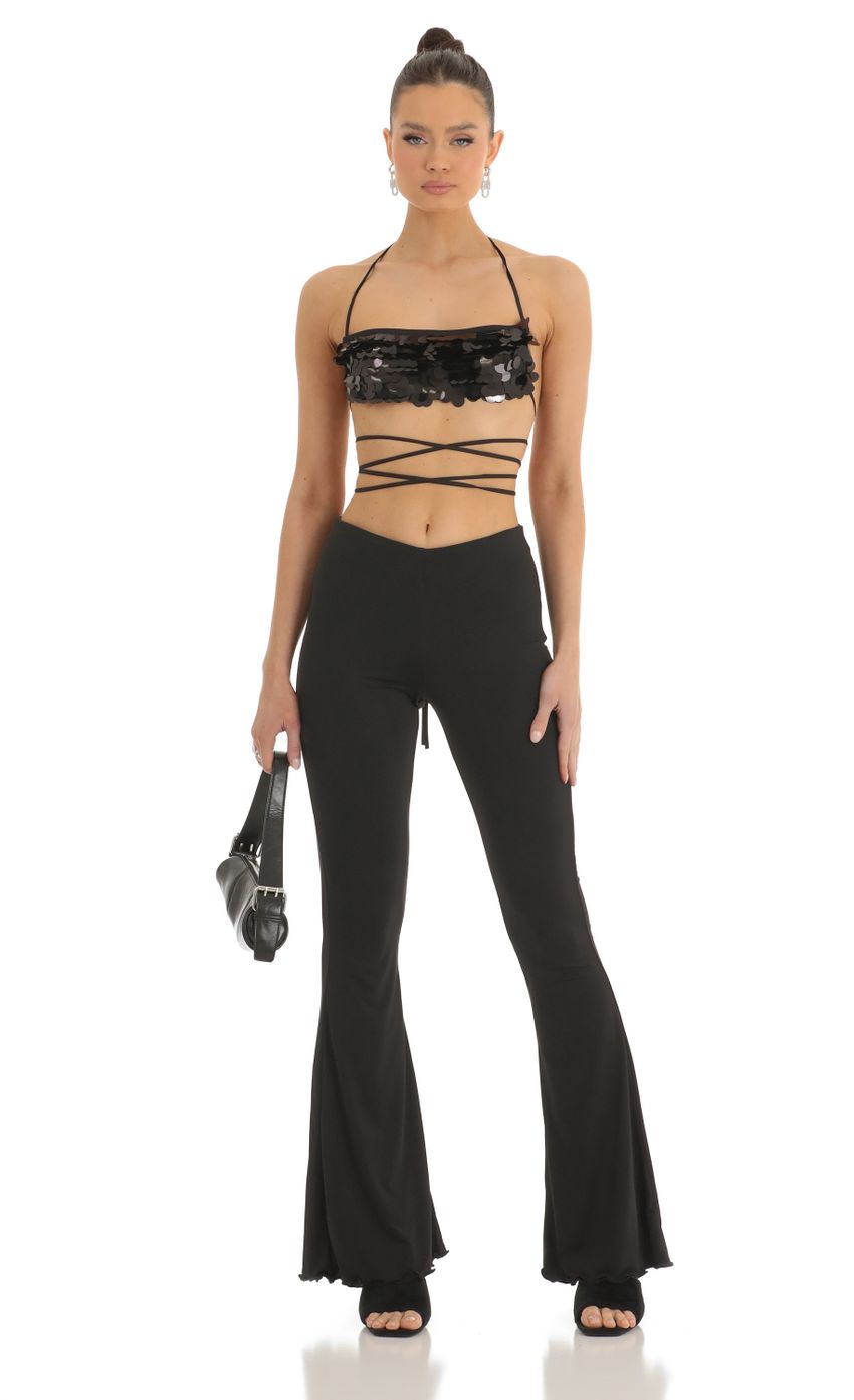 Picture Soul Big Sequin Two Piece Pant Set in Black. Source: https://media-img.lucyinthesky.com/data/Jan23/850xAUTO/dc4e5140-98ff-436d-bd9c-bf4a19b9952c.jpg