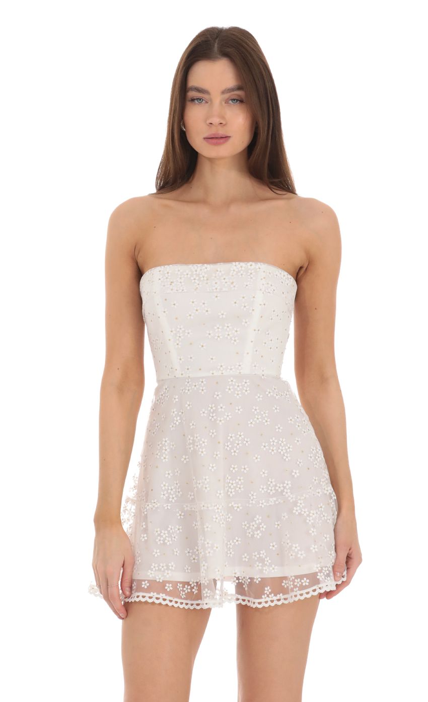Picture Strapless Floral Shimmer Corset Dress in White. Source: https://media-img.lucyinthesky.com/data/Jan24/850xAUTO/1fb9d2a1-8771-424e-8b16-ce78743d4e50.jpg