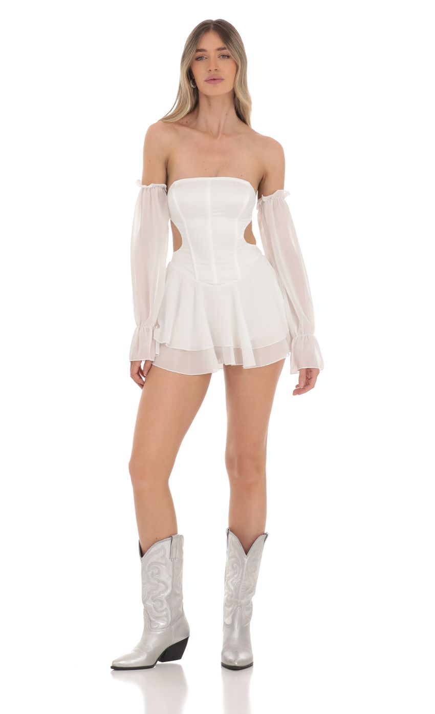 Picture Puff Sleeve Romper in White. Source: https://media-img.lucyinthesky.com/data/Jan24/850xAUTO/4eb1e292-385b-4695-82a2-4e9faca30166.jpg