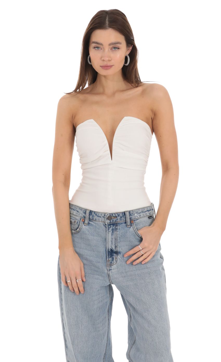 Picture Ruched Strapless Bodysuit in White. Source: https://media-img.lucyinthesky.com/data/Jan24/850xAUTO/befae544-b3eb-475a-aac9-67d609986743.jpg
