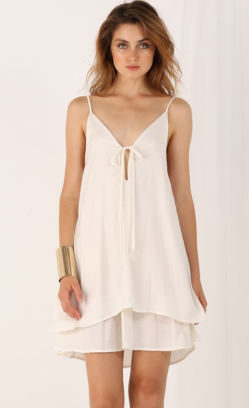 Picture Layered Slip Dress In White. Source: https://media-img.lucyinthesky.com/data/Jul15_2/850xAUTO/0Y5A7214.JPG