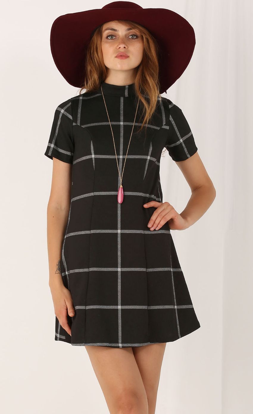 Picture Grid Check Panel Dress In Black. Source: https://media-img.lucyinthesky.com/data/Jul15_2/850xAUTO/0Y5A7974.JPG