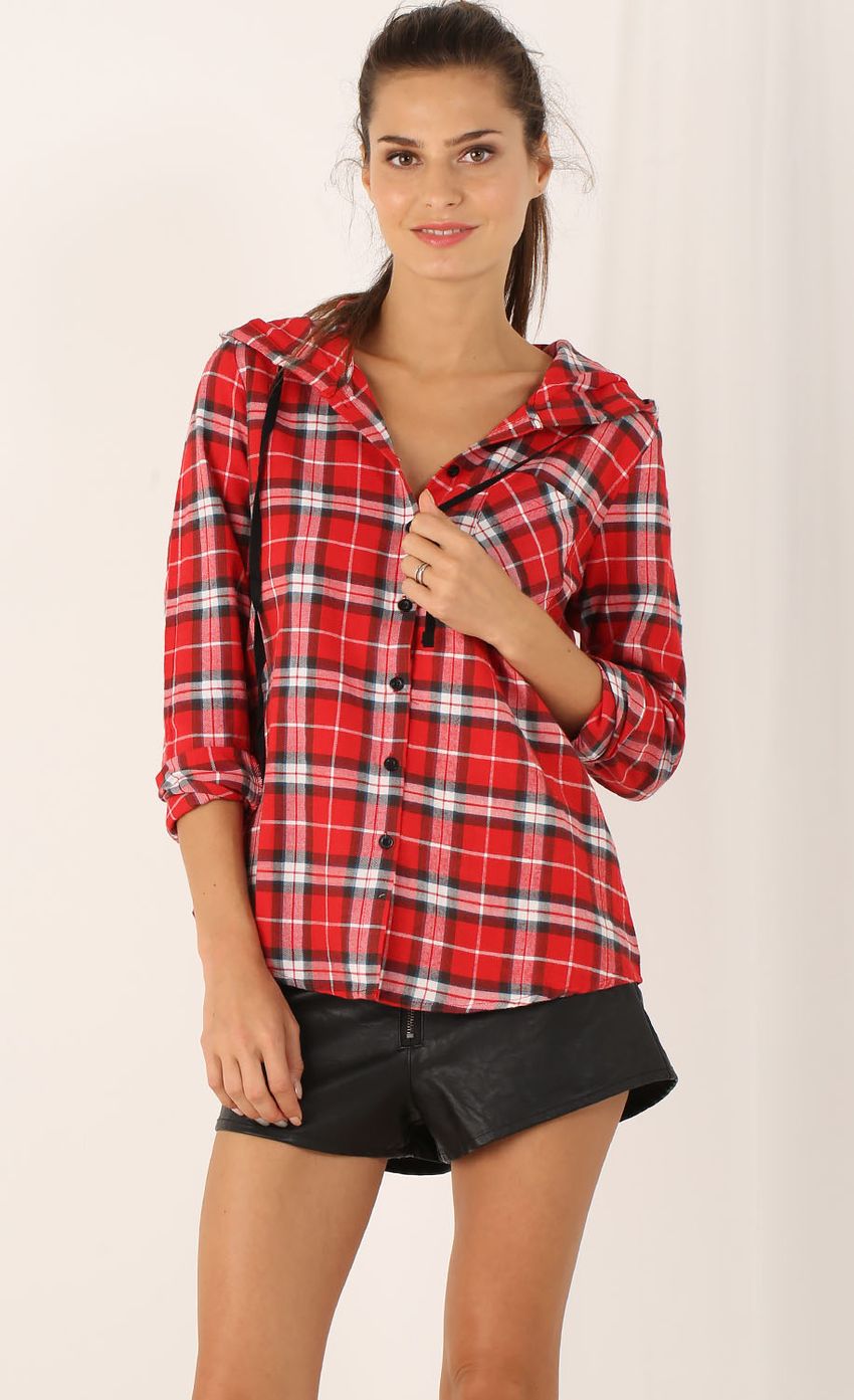 Picture Plaid Hoodie In Red. Source: https://media-img.lucyinthesky.com/data/Jul15_2/850xAUTO/0Y5A9162.JPG