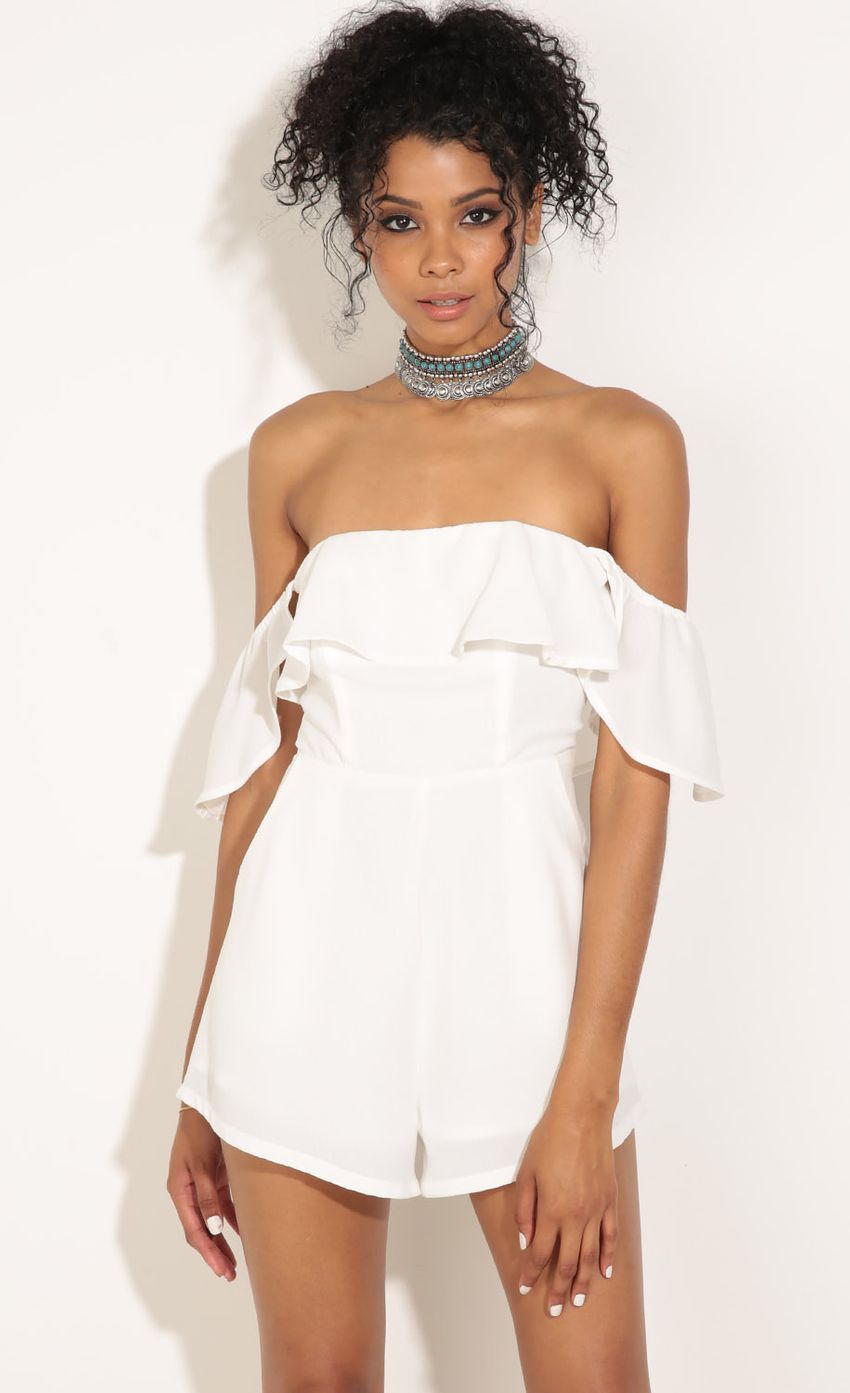 Picture Open Shoulder Romper. Source: https://media-img.lucyinthesky.com/data/Jul16_1/850xAUTO/0Y5A3210.JPG