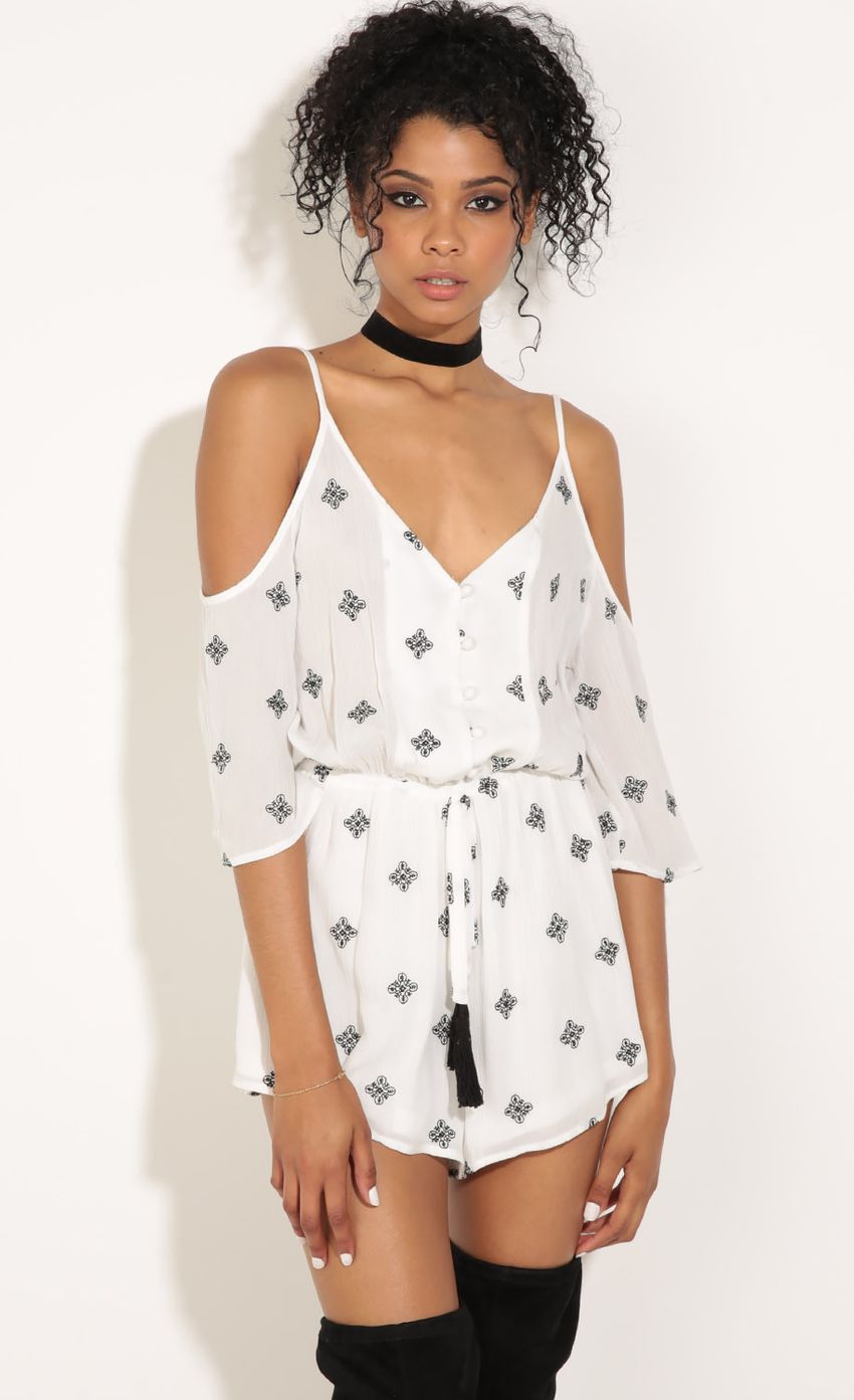 Picture Patterned Embroidery Romper In White. Source: https://media-img.lucyinthesky.com/data/Jul16_1/850xAUTO/0Y5A3677.JPG
