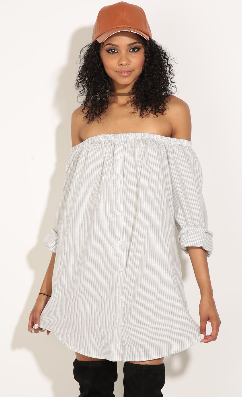Picture Stripe Button-Up Dress. Source: https://media-img.lucyinthesky.com/data/Jul16_1/850xAUTO/0Y5A5211.JPG