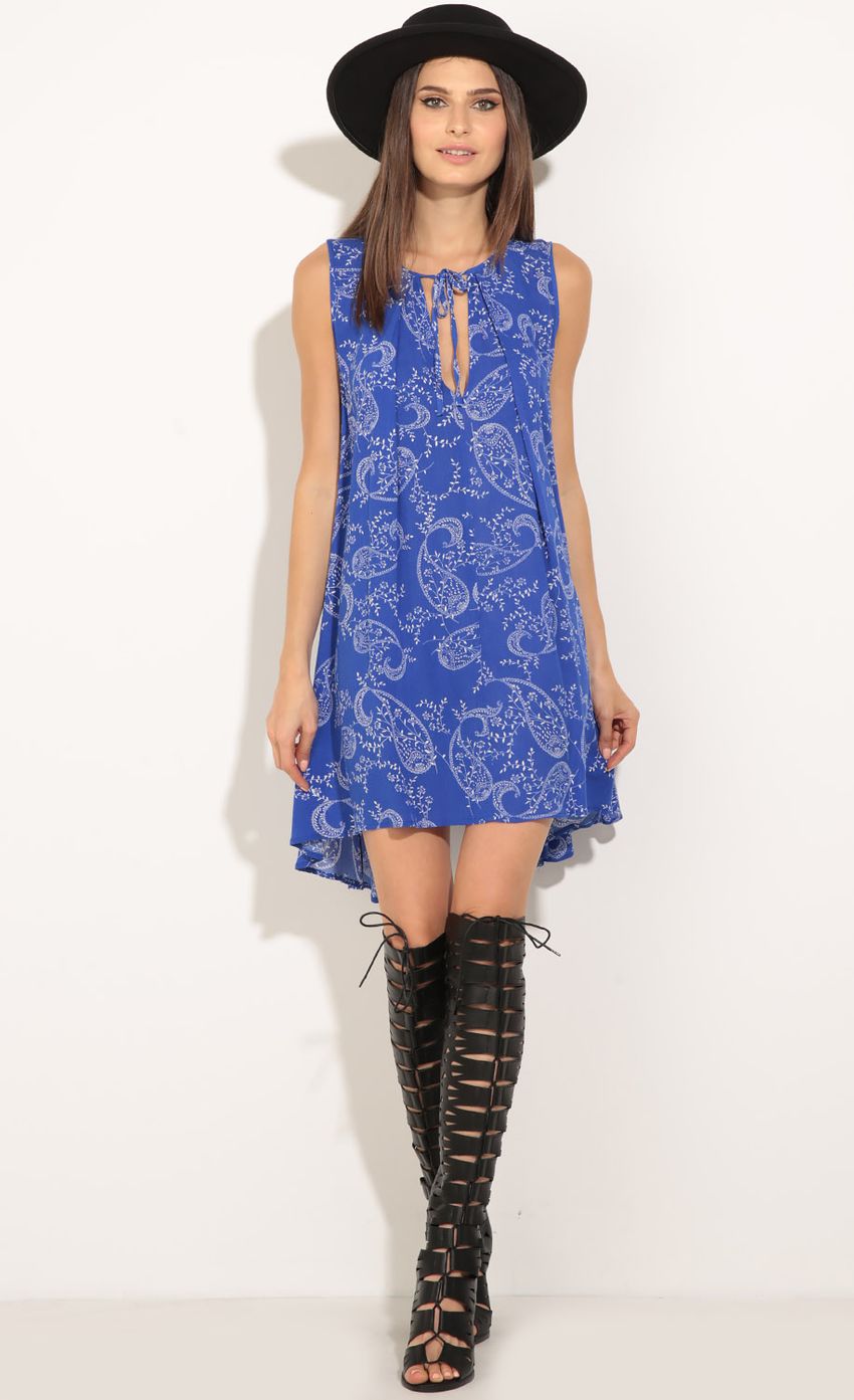 Picture Paisley Print Shift Dress In Royal Blue. Source: https://media-img.lucyinthesky.com/data/Jul16_2/850xAUTO/0Y5A8110.JPG