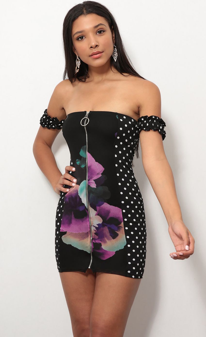 Picture Zip Up Dress In Black Floral Polka Dot. Source: https://media-img.lucyinthesky.com/data/Jul18_1/850xAUTO/0Y5A9913SS.JPG
