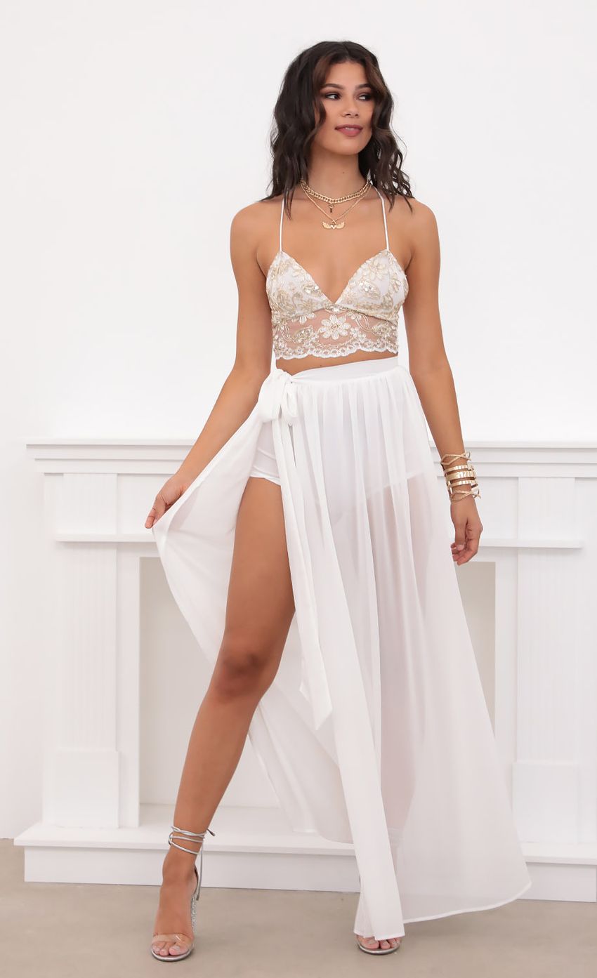 Picture Lace Chiffon Maxi Set in White Gold. Source: https://media-img.lucyinthesky.com/data/Jul20_2/850xAUTO/781A0385.JPG
