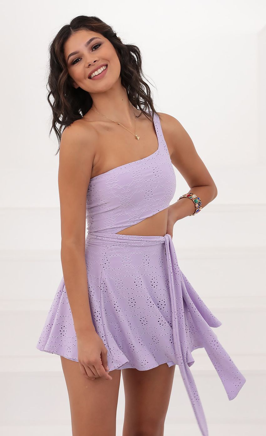 Picture Shoulder A-line Dress in Lilac Lace. Source: https://media-img.lucyinthesky.com/data/Jul20_2/850xAUTO/781A1045.JPG