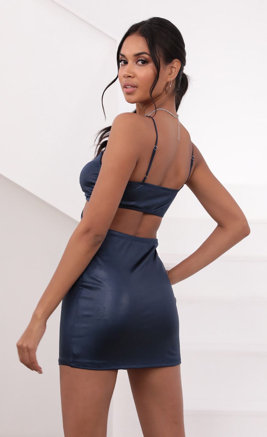 Picture Bodycon Cutout Dress in Navy. Source: https://media-img.lucyinthesky.com/data/Jul21_1/850xAUTO/1V9A1149.JPG