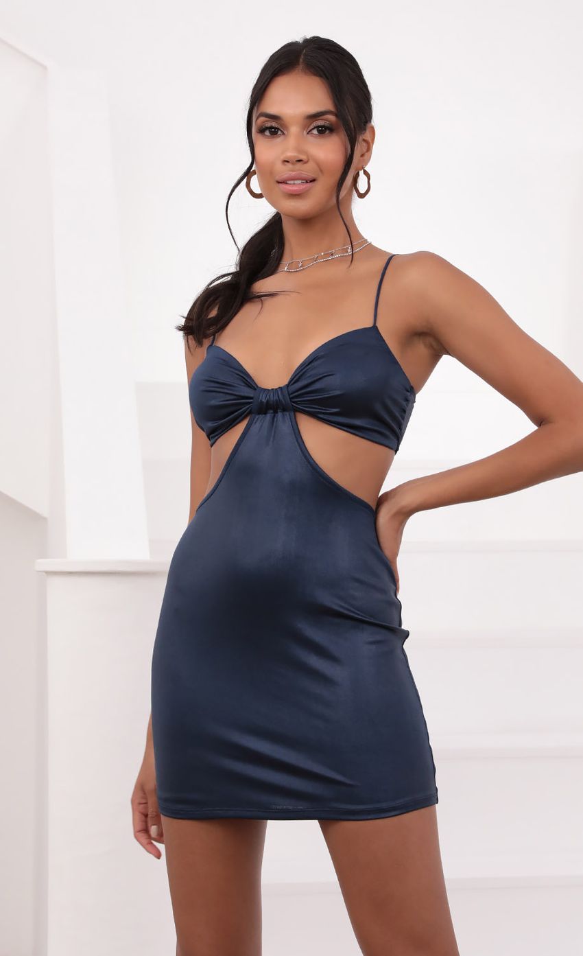 Picture Bodycon Cutout Dress in Navy. Source: https://media-img.lucyinthesky.com/data/Jul21_1/850xAUTO/1V9A1168.JPG