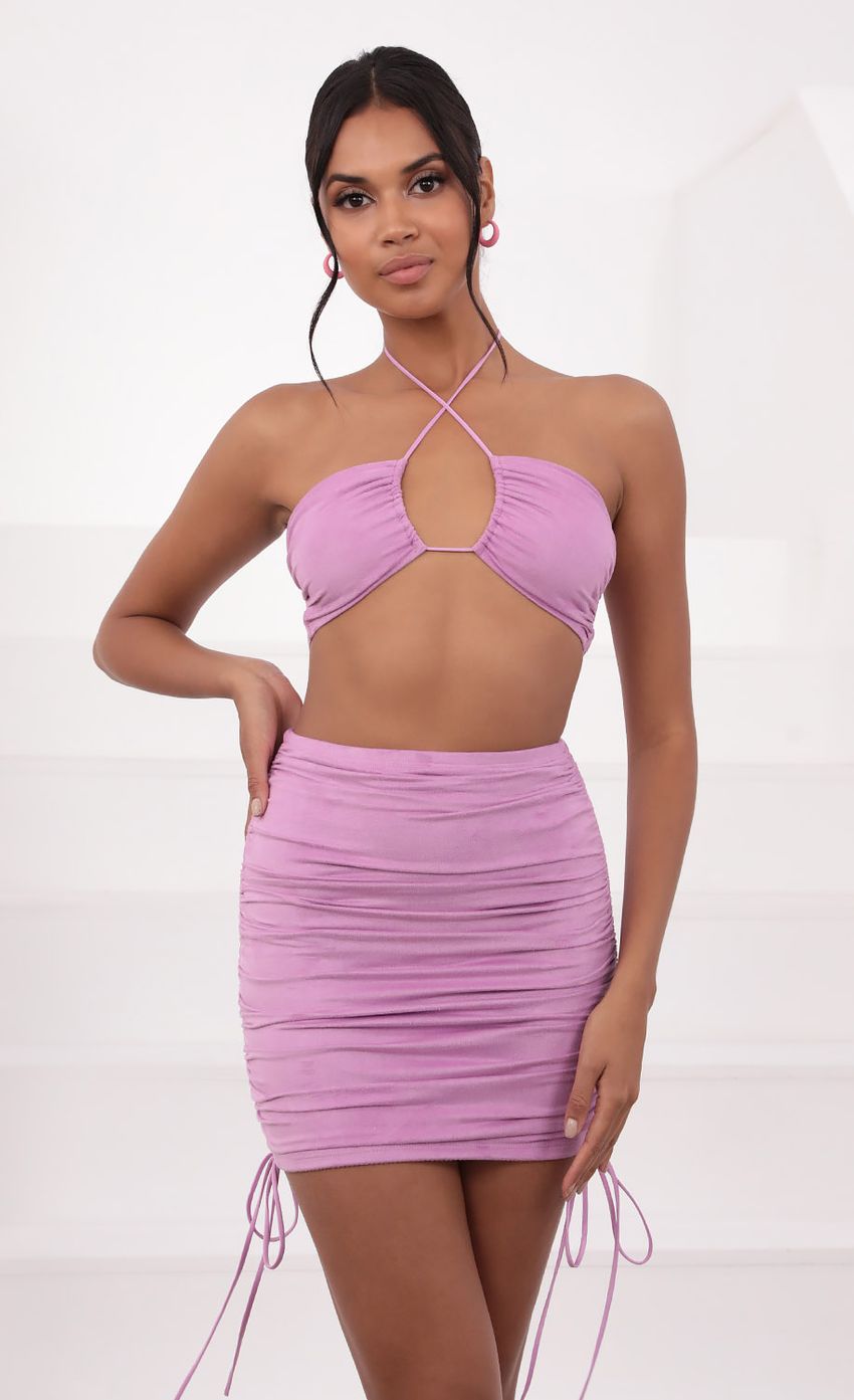 Picture Scrunch Two Piece Set in Lilac. Source: https://media-img.lucyinthesky.com/data/Jul21_1/850xAUTO/1V9A2019.JPG