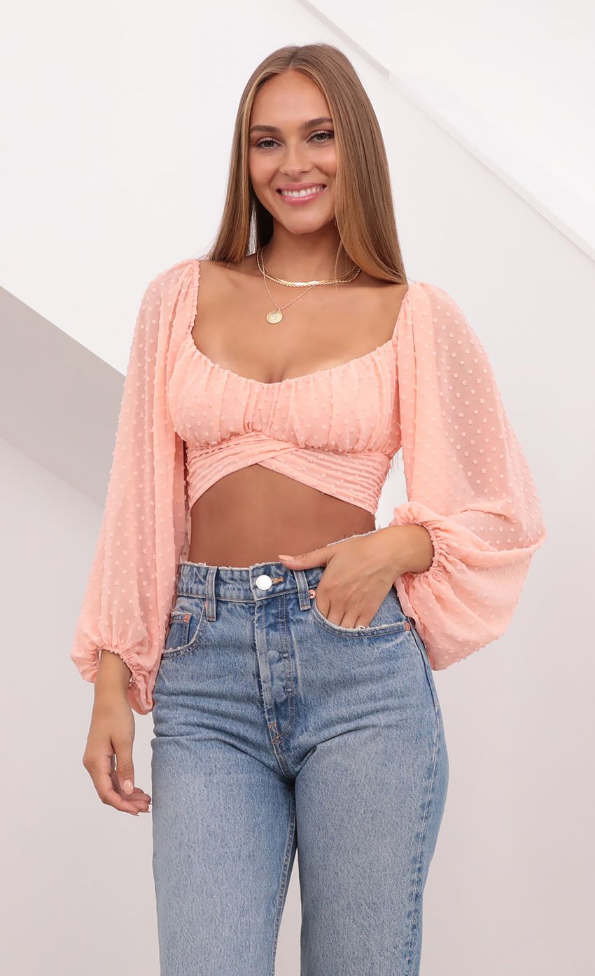 Picture Chiffon Top in Peach. Source: https://media-img.lucyinthesky.com/data/Jul21_1/850xAUTO/1V9A3413.JPG