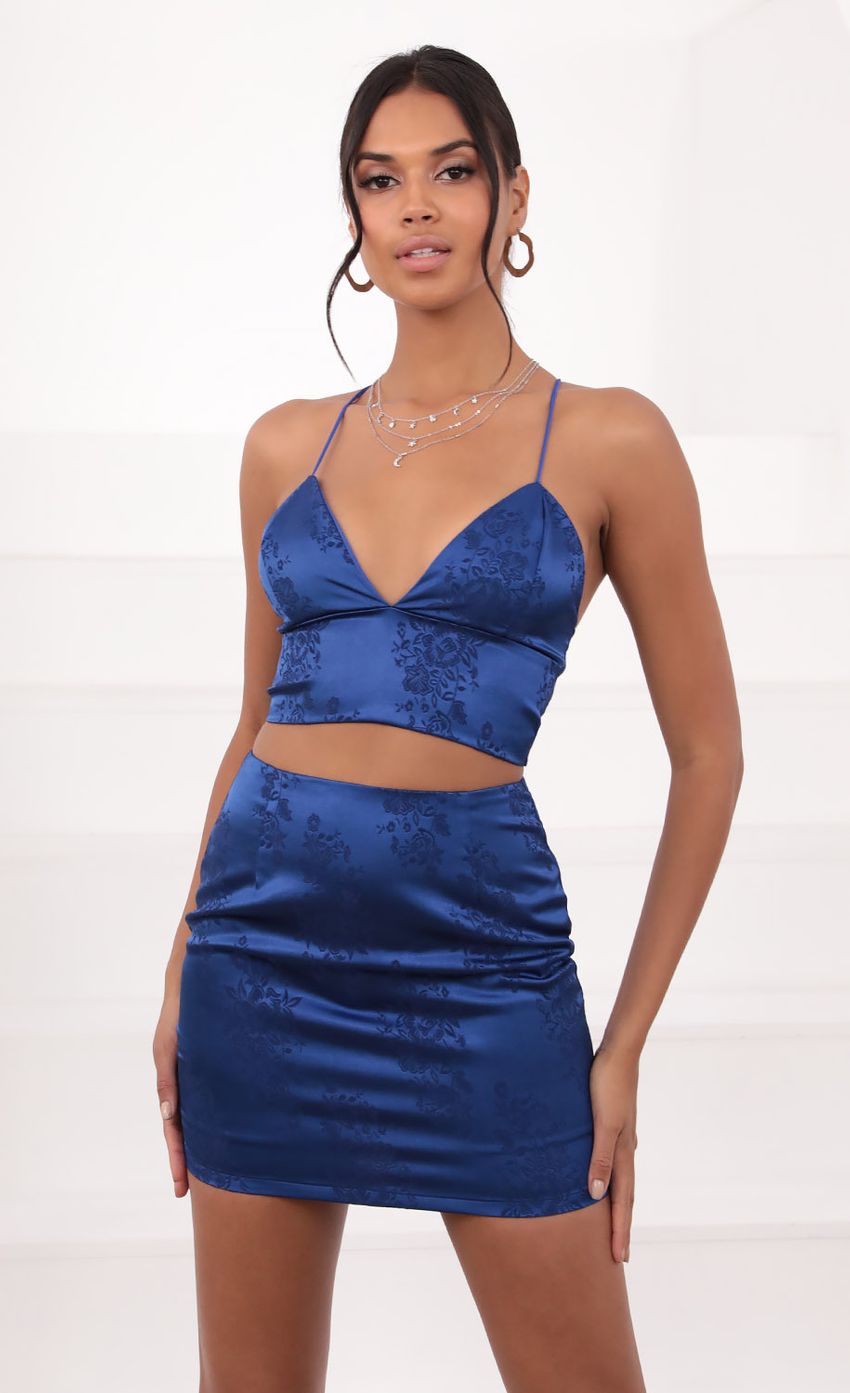 Picture Jacquard Satin Set in Royal Blue. Source: https://media-img.lucyinthesky.com/data/Jul21_1/850xAUTO/1V9A39301.JPG