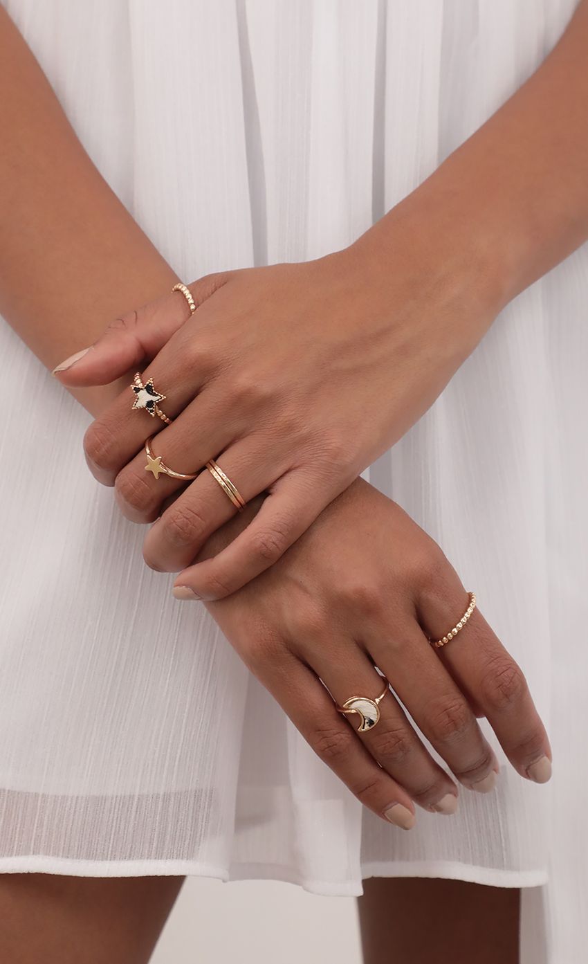 Picture Take Me To The Moon Ring Set in Gold. Source: https://media-img.lucyinthesky.com/data/Jul21_1/850xAUTO/AT2A5127.JPG