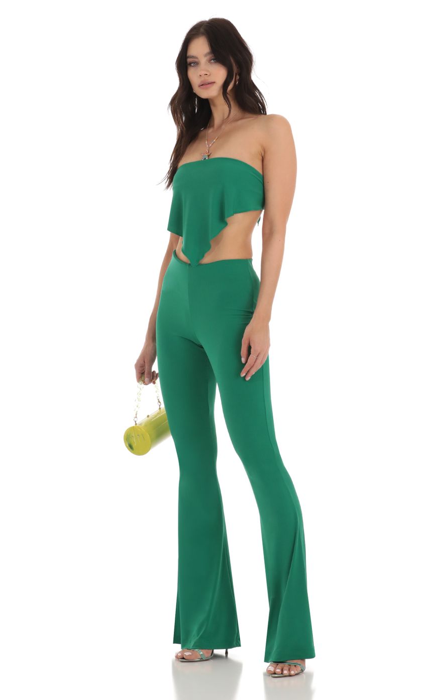 Picture Two Piece Set in Green. Source: https://media-img.lucyinthesky.com/data/Jul23/850xAUTO/413ab54d-6bd0-44c7-90ff-bffe1c384a88.jpg