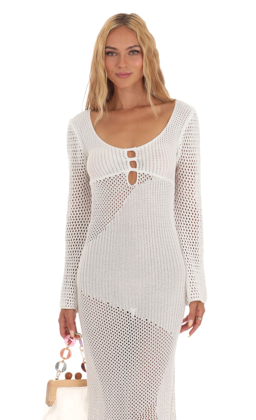 Picture Crochet Maxi Dress in White. Source: https://media-img.lucyinthesky.com/data/Jul23/850xAUTO/5a909372-e132-4dde-b67b-25cc968227ff.jpg