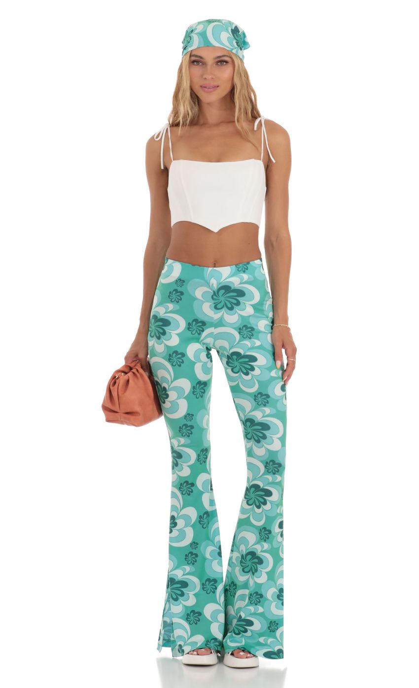 Picture Floral Two Piece Set in Green. Source: https://media-img.lucyinthesky.com/data/Jul23/850xAUTO/cc30a9ff-dcac-43be-810a-1604dc4958bb.jpg