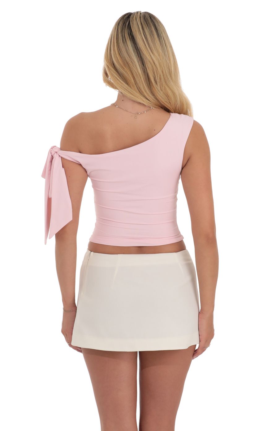 Picture Off Should Tie Sleeve Top in Pink. Source: https://media-img.lucyinthesky.com/data/Jul24/850xAUTO/3a3f9db7-dd18-4813-ab65-9427d163f3b4.jpg