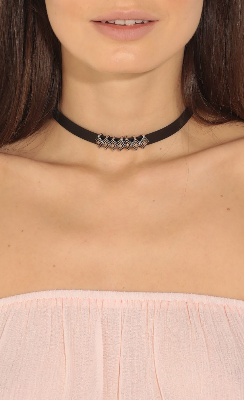 Picture Embellished Leather Choker In Black. Source: https://media-img.lucyinthesky.com/data/Jun16_1/850xAUTO/0Y5A6816.JPG