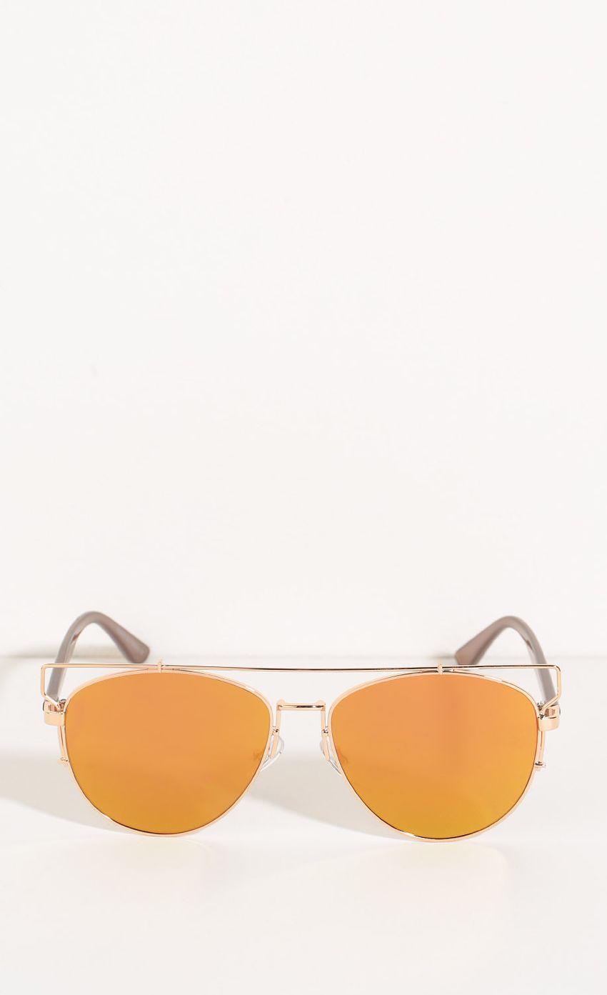 Picture Aviator Sunglasses In Tangerine. Source: https://media-img.lucyinthesky.com/data/Jun16_2/850xAUTO/0Y5A5341.JPG