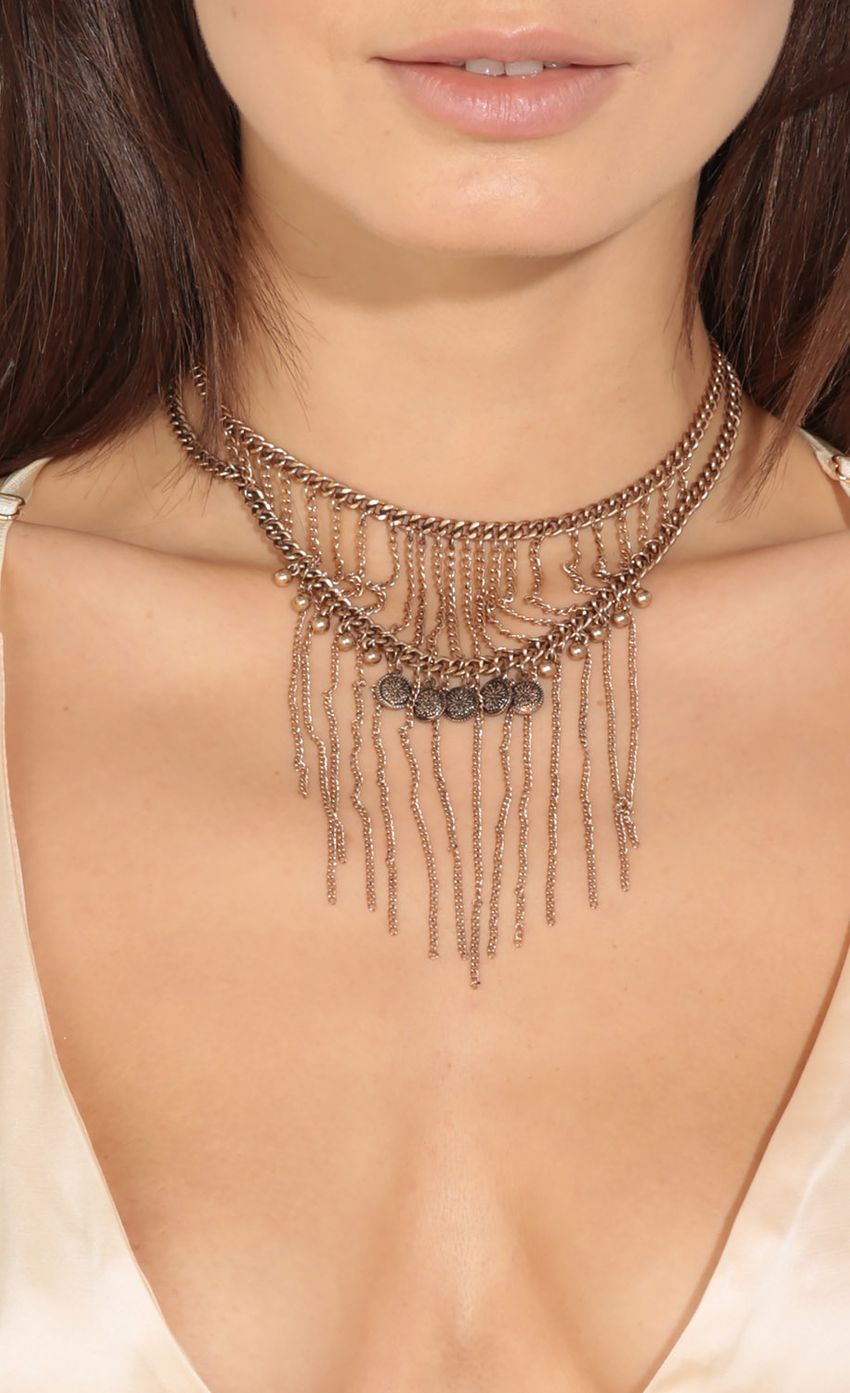 Picture Braided Chain Fringe Choker In Gold. Source: https://media-img.lucyinthesky.com/data/Jun16_2/850xAUTO/0Y5A9472.JPG
