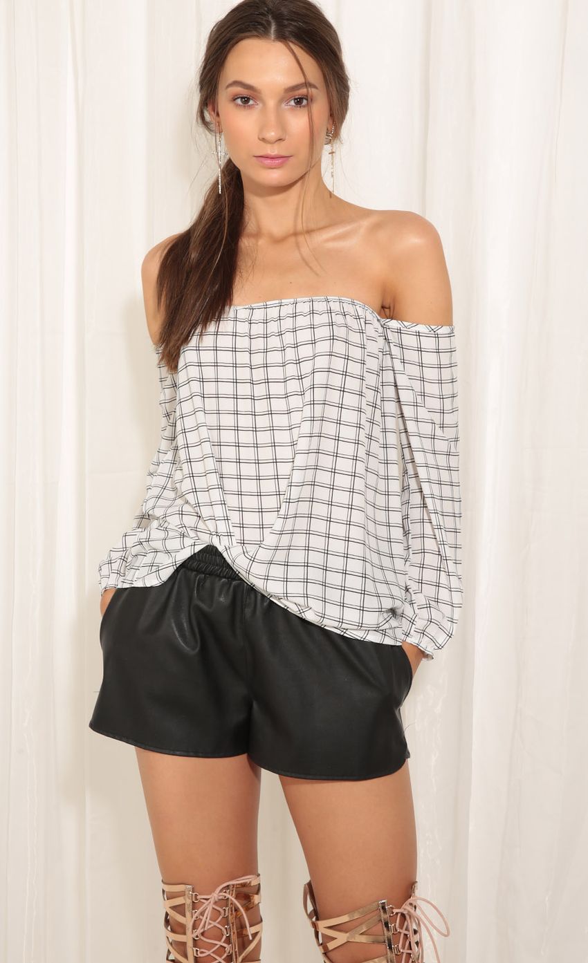 Picture Gridlock Off The Shoulder Top In White. Source: https://media-img.lucyinthesky.com/data/Jun17_1/850xAUTO/0Y5A1042.JPG