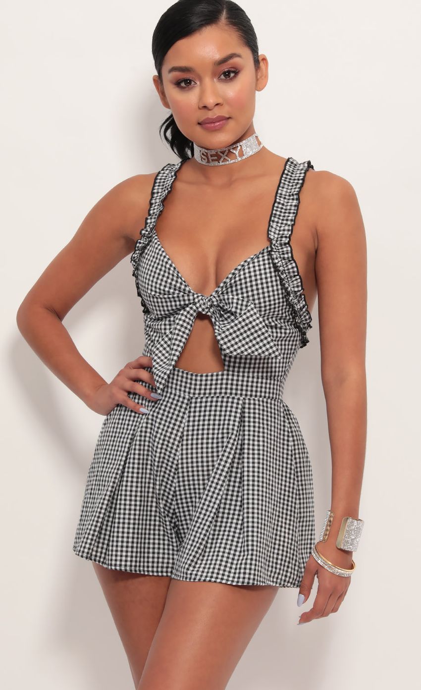 Picture Blair Front Tie Romper in Gingham. Source: https://media-img.lucyinthesky.com/data/Jun19_2/850xAUTO/781A7142.JPG