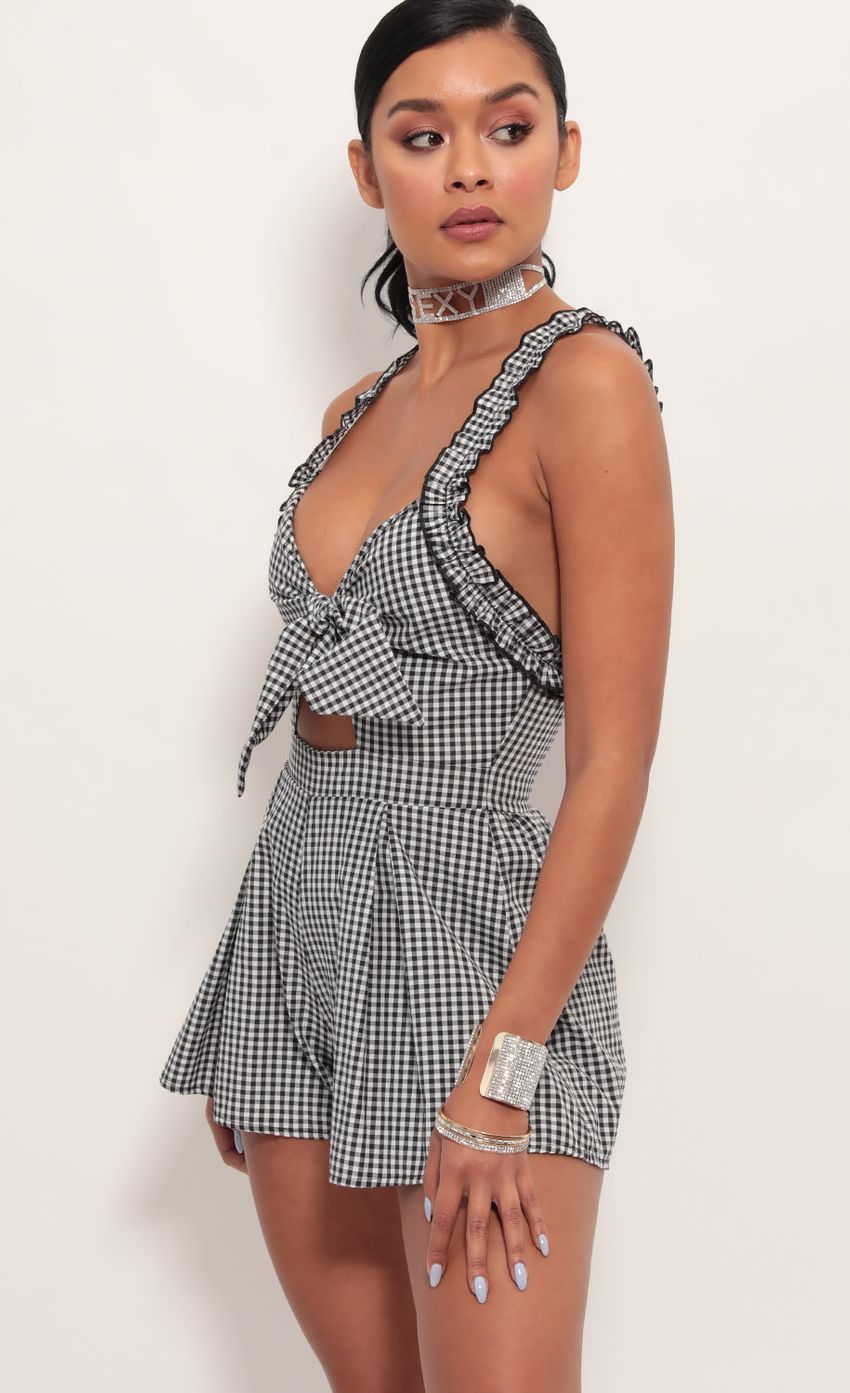 Picture Blair Front Tie Romper in Gingham. Source: https://media-img.lucyinthesky.com/data/Jun19_2/850xAUTO/781A7157.JPG