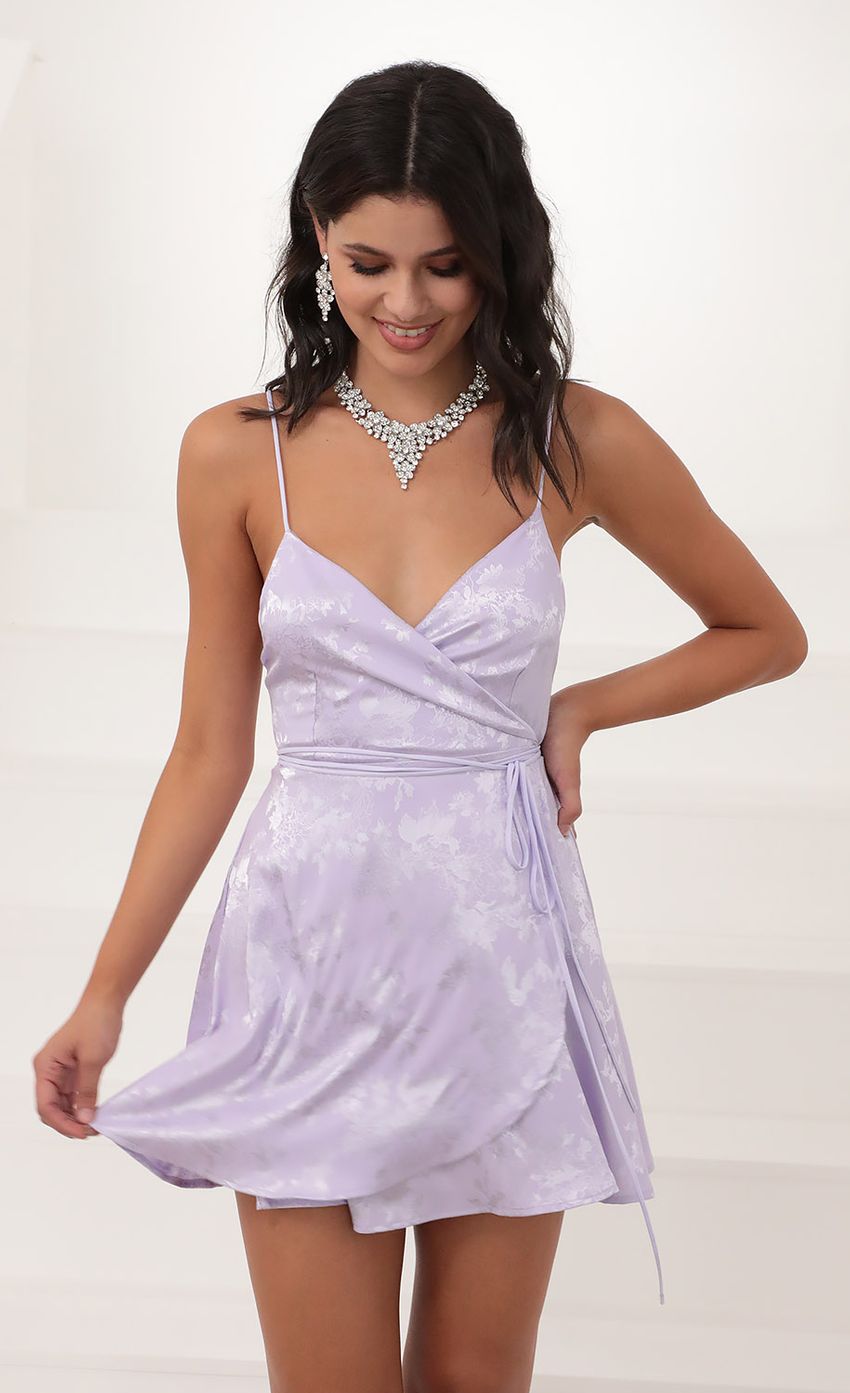 Picture A-Line Dress in Lilac. Source: https://media-img.lucyinthesky.com/data/Jun20_1/850xAUTO/781A6566.JPG