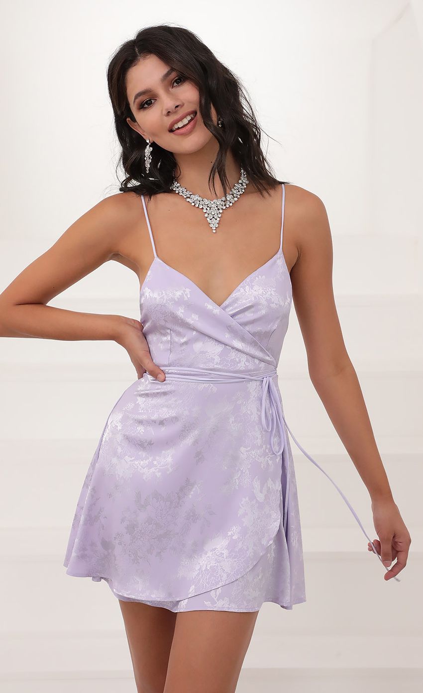 Picture A-Line Dress in Lilac. Source: https://media-img.lucyinthesky.com/data/Jun20_1/850xAUTO/781A6634.JPG