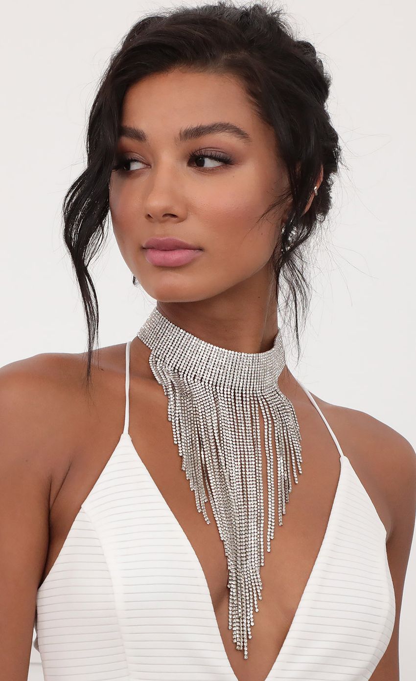 Picture Sparkly Fringe Choker. Source: https://media-img.lucyinthesky.com/data/Jun20_2/850xAUTO/781A4435.JPG