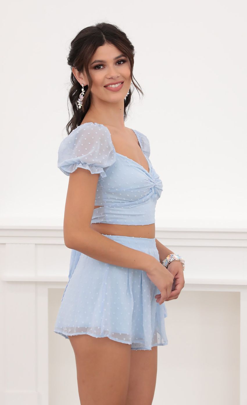 Picture Puff Sleeve Chiffon Set in Blue Dots. Source: https://media-img.lucyinthesky.com/data/Jun20_2/850xAUTO/781A6043.JPG