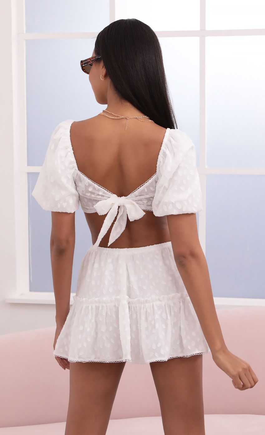 Picture Sweetheart Two Piece Set in White. Source: https://media-img.lucyinthesky.com/data/Jun21_1/850xAUTO/1V9A3735.JPG