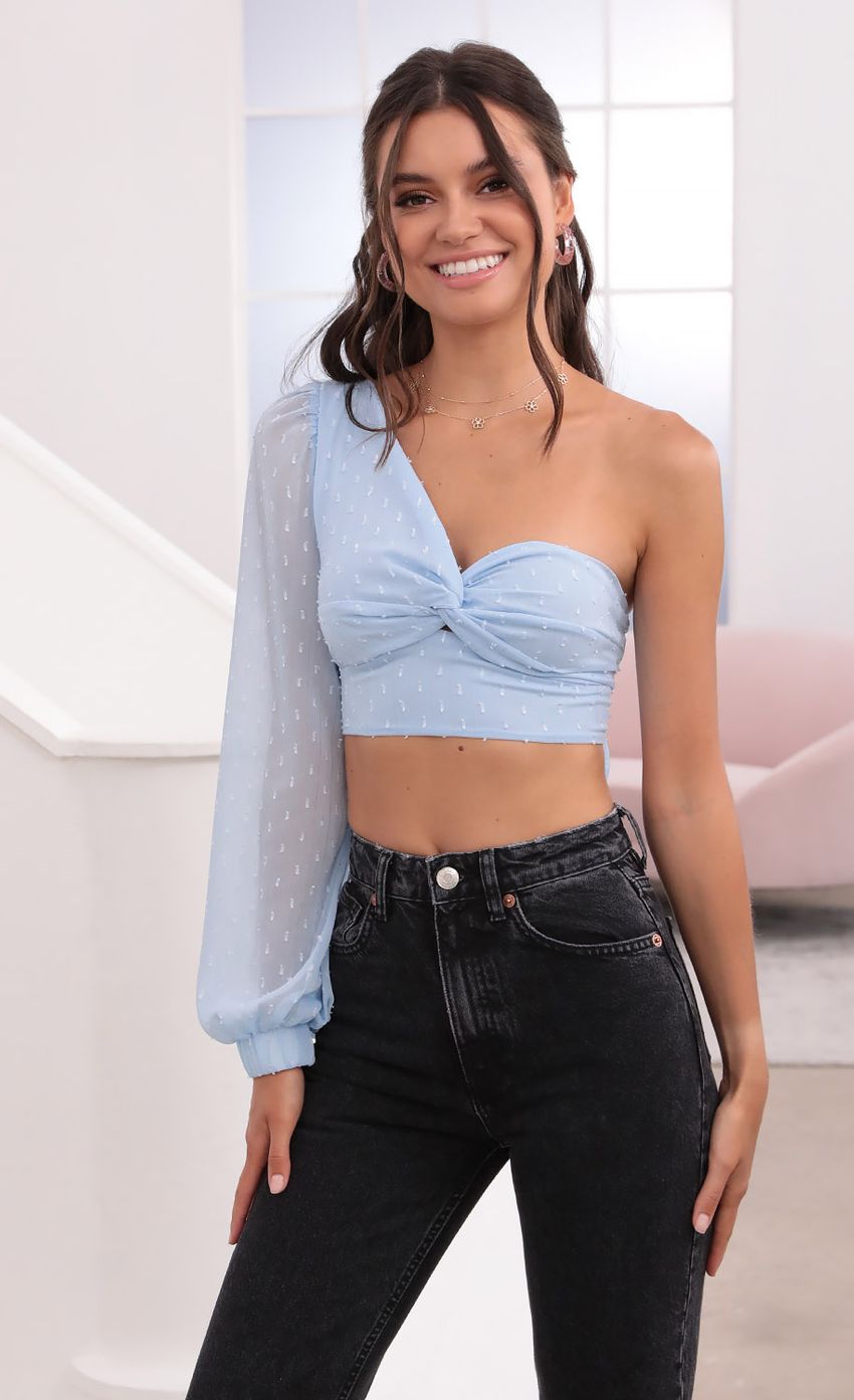 Picture Puff Sleeve Chiffon Top in Baby Blue. Source: https://media-img.lucyinthesky.com/data/Jun21_2/850xAUTO/1V9A0656.JPG