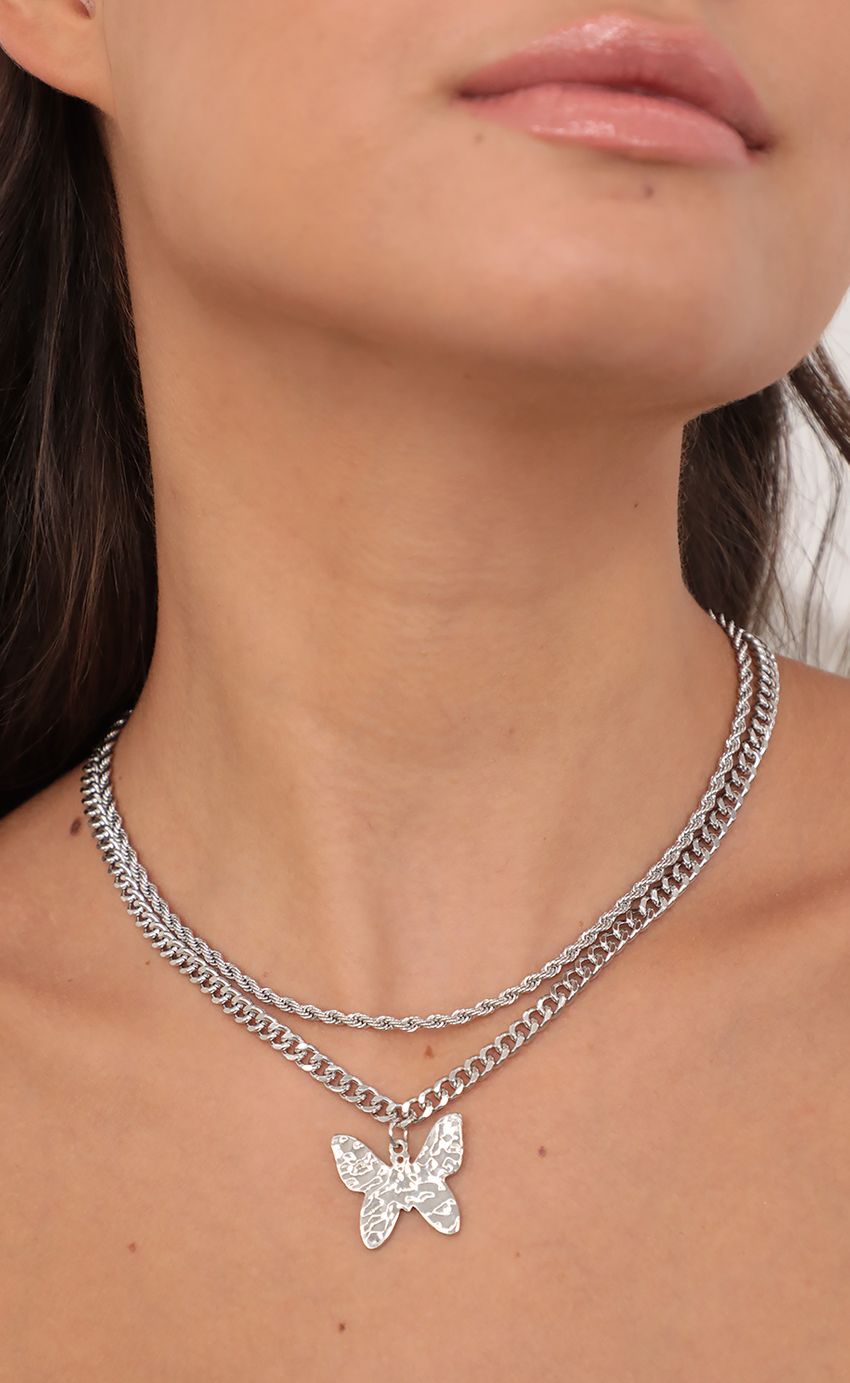 Picture Butterfly Lane Layered Necklace in Silver. Source: https://media-img.lucyinthesky.com/data/Jun21_2/850xAUTO/AT2A1086.JPG