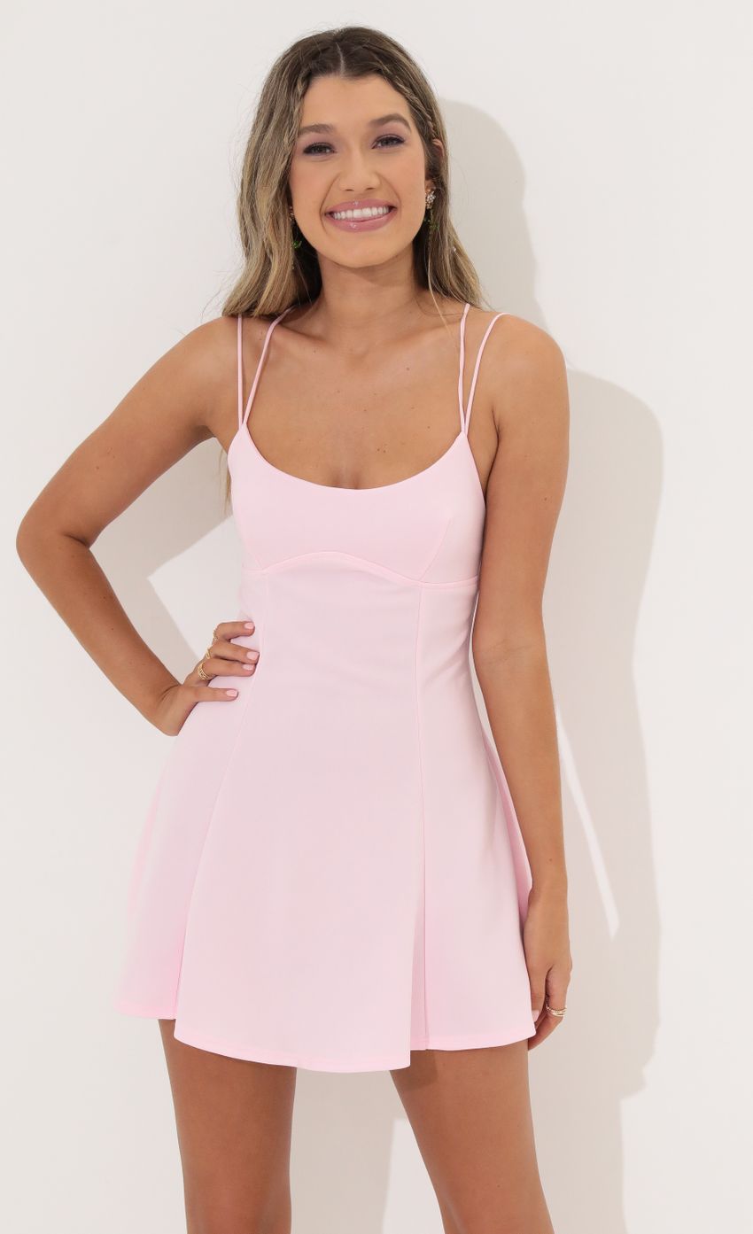 Picture Dress in Pink. Source: https://media-img.lucyinthesky.com/data/Jun22_2/850xAUTO/1V9A0937.JPG