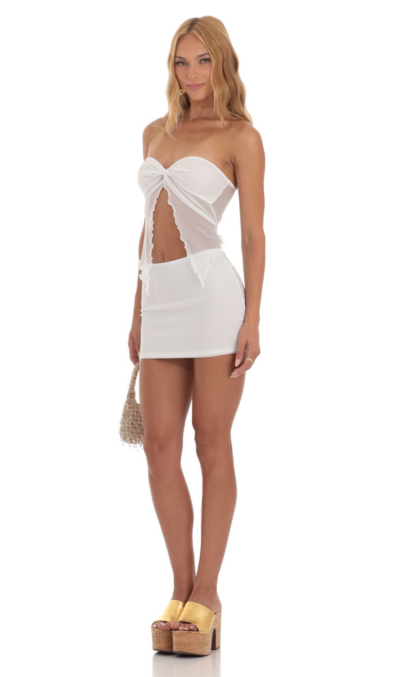 Picture Strapless Two Piece Set in White. Source: https://media-img.lucyinthesky.com/data/Jun23/850xAUTO/35b44e4e-8a8c-447b-a1a1-3af37d6415eb.jpg
