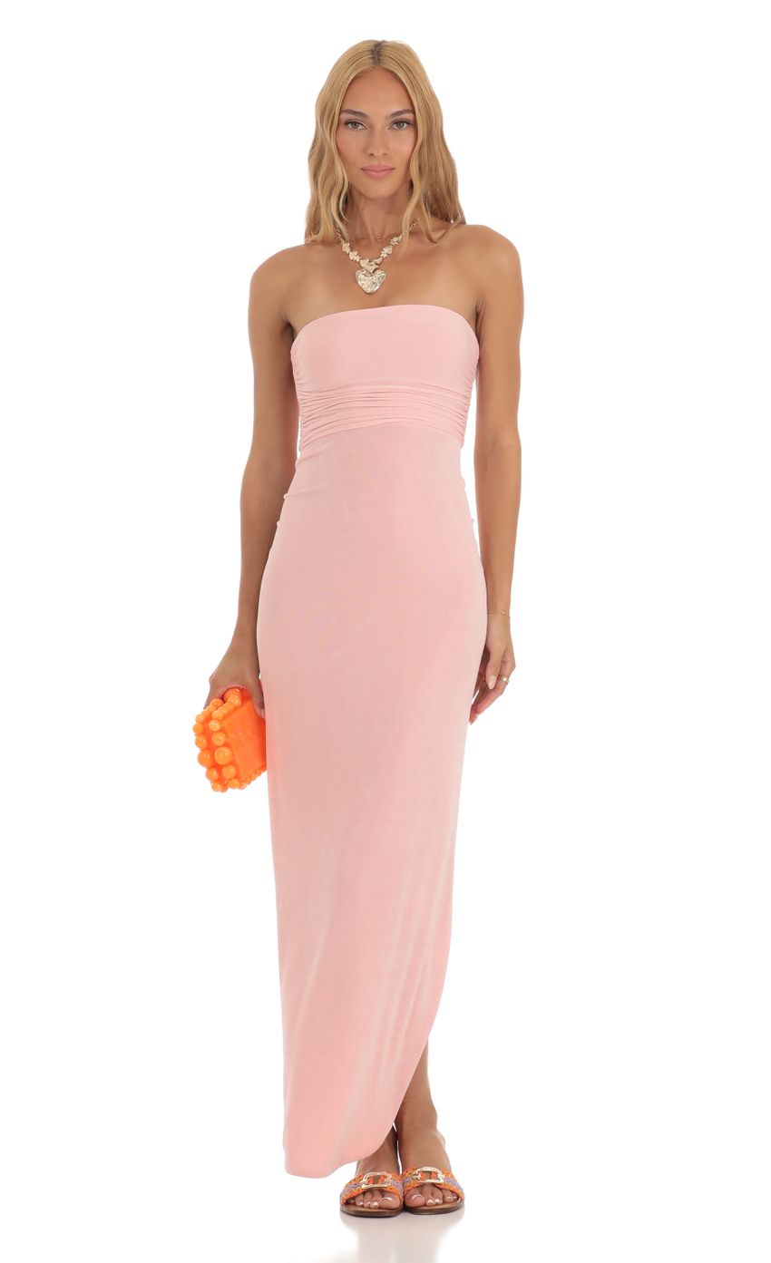 Picture Slinky Strapless Dress in Pink. Source: https://media-img.lucyinthesky.com/data/Jun23/850xAUTO/3f7e1aed-c330-433c-8091-7bd29da2e062.jpg