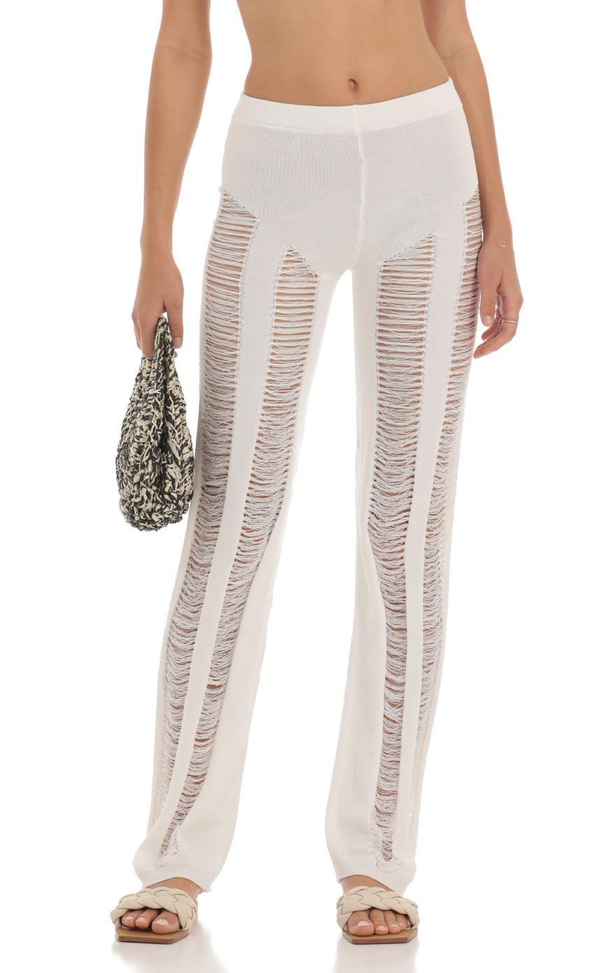 Picture Yoly Crochet Pants in White. Source: https://media-img.lucyinthesky.com/data/Jun23/850xAUTO/59bf0a8f-55c1-4841-907d-a7b291b97759.jpg