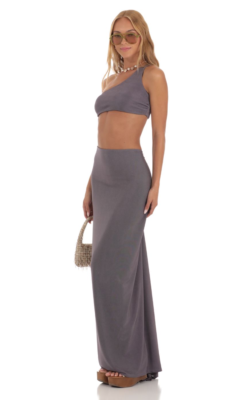 Picture One Shoulder Two Piece Maxi Skirt Set in Mauve. Source: https://media-img.lucyinthesky.com/data/Jun23/850xAUTO/97fcb739-563f-42a9-b471-6e3d090c99f2.jpg