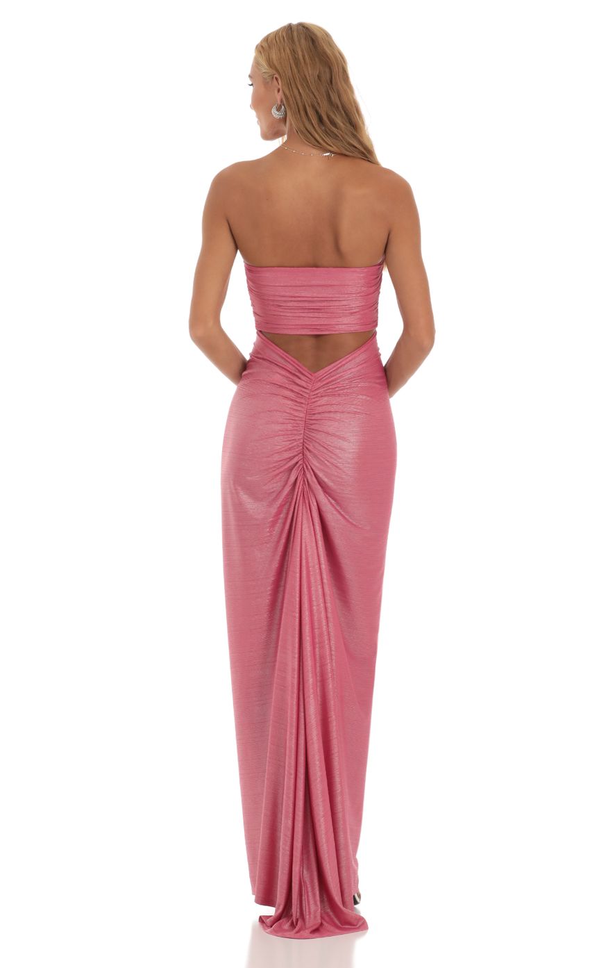 Picture Jisoo Shimmer Corset Maxi Dress in Pink. Source: https://media-img.lucyinthesky.com/data/Jun23/850xAUTO/a3268e48-917c-4a47-a694-c2e4a453d6b8.jpg