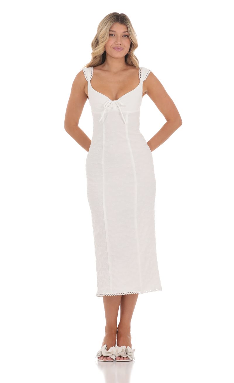 Textured Floral Midi Dress in White | LUCY IN THE SKY Textured Floral Midi Dress in White | LUCY IN THE SKY