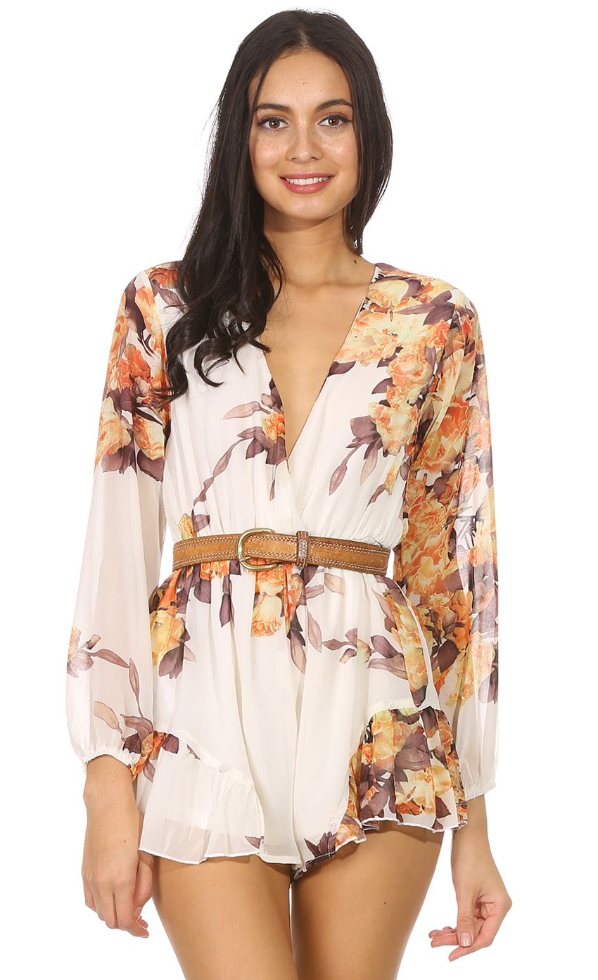 Picture FRESH AIR PLAYSUIT. Source: https://media-img.lucyinthesky.com/data/Mar14_1/850xAUTO/0Y5A2484.JPG